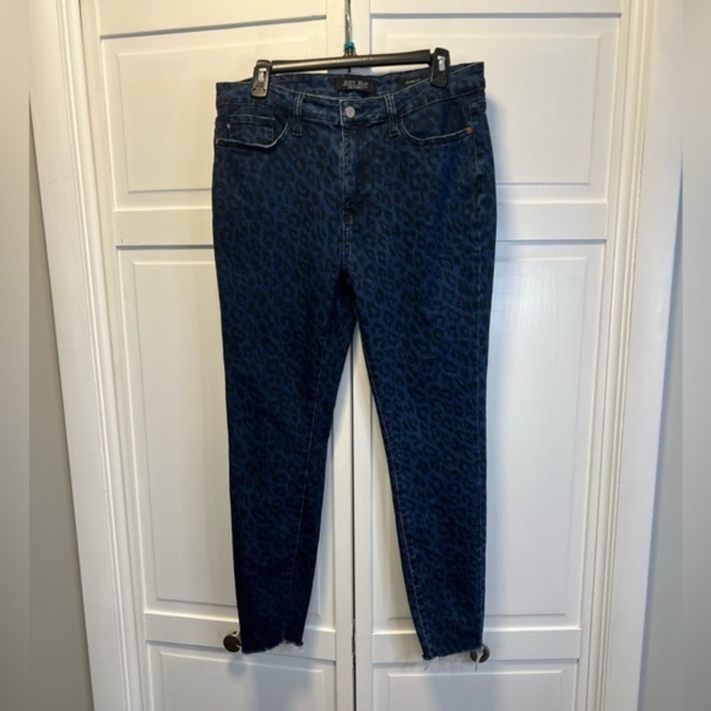Judy Blue Women’s Leopard Print Skinny Jeans Size Women’s 15/32 Color Blue/Black